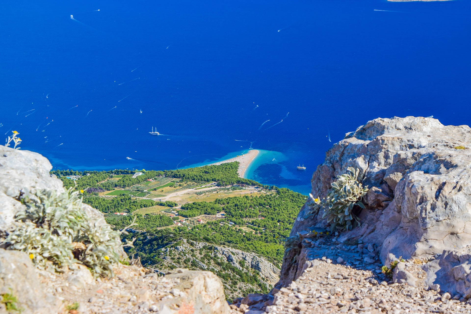 Segel setzen und auf die Pfade: Eine Woche voller Abenteuer im Küstenparadies Kroatiens!